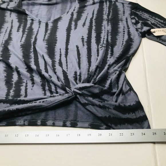 Terra And Sky Women's Size 2X 20W-22W V-Neck Twist Side Brushed Long Sleeve Top - Picture 10 of 15